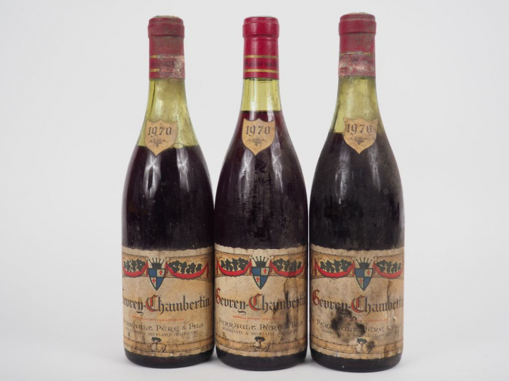 3 BOUTEILLES GEVREY CHAMBERTIN PERRAULT - 1970 - 2,5 CM/4,5 CM/5,5 CM/