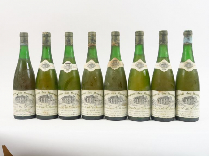 8 BOUTEILLES QUARTS DE CHAUME DOMAINE DES MAURIERES - 1973 - NIVEAUX D
