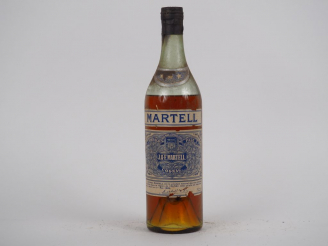 Vente aux enchères 1 VIEILLE BOUTEILLE MARTELL 'ETIQUETTE BLEUE' - BEP