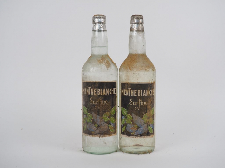 2 VIEILLES BOUTEILLES MENTHE BLANCHE SURFINE