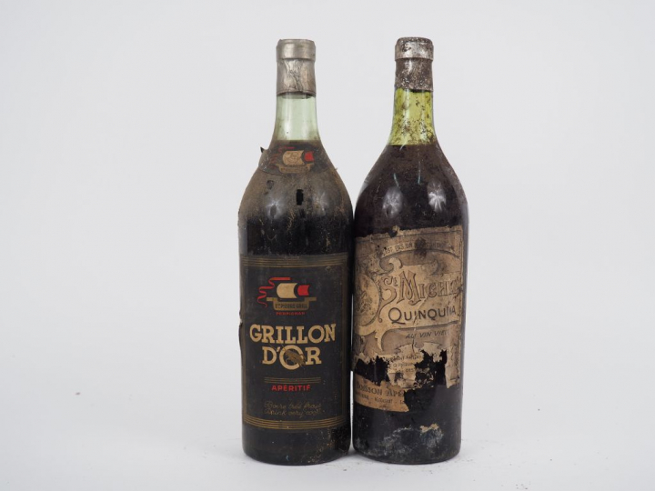 2 VIEILLES BOUTEILLES : 1 GRILLON D'OR - 1 QUIQUINA ST MICHEL