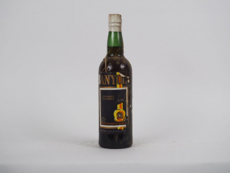 Vente aux enchères 1 VIEILLE BOUTEILLE BANYULS