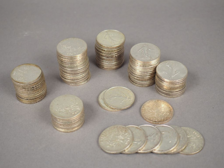 Ensemble de 81 pièces de 5 Francs en argent, 1960 (x24), 1961 (x6), 19