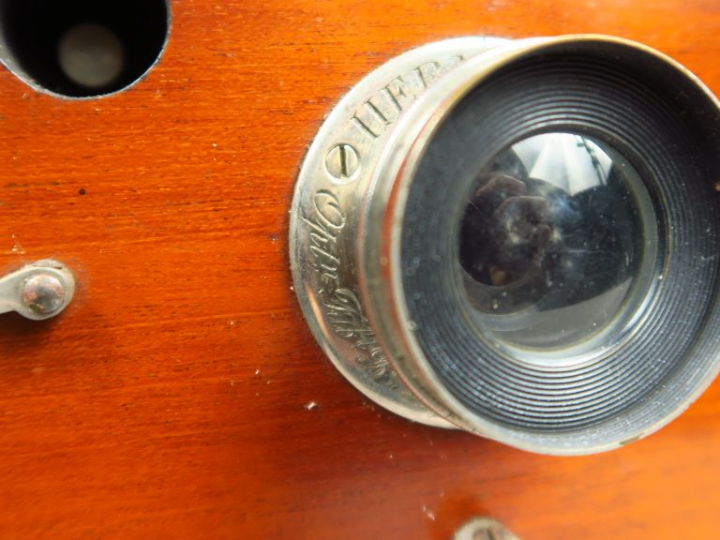 RICARD et LACROIX. Vélocigraphe mono, format 9 x12, objectif HERMAGIS 