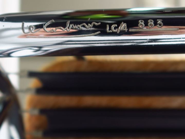 LE CORBUSIER. ‘LC 4’. Chaise longue, garniture en poulain d'origine, s