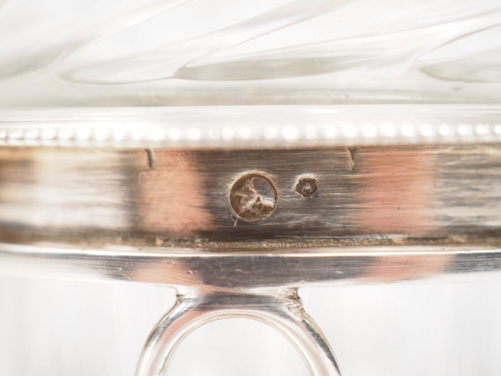 Porte huilier-vinaigrier de style Louis XVI en argent, poinçon au coq,