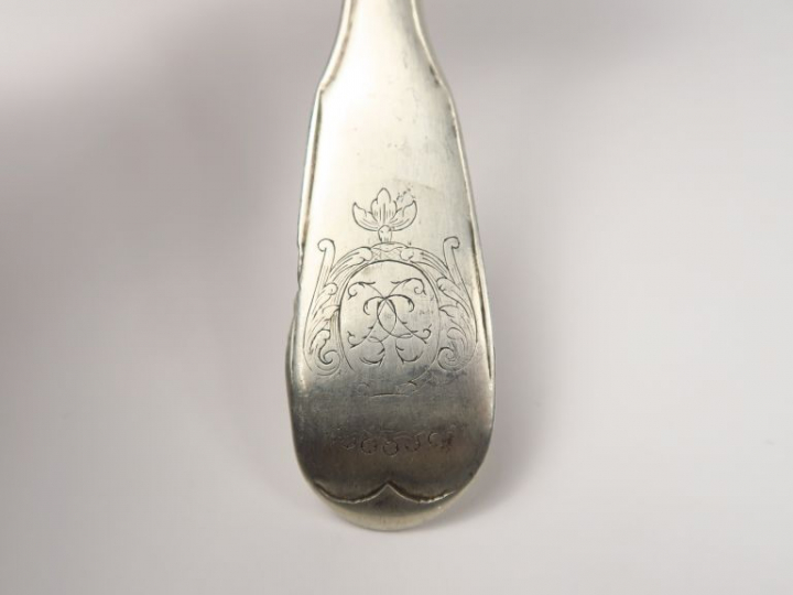 Ensemble de couverts en argents XVIIIème et XIXème, modèles et poinçon