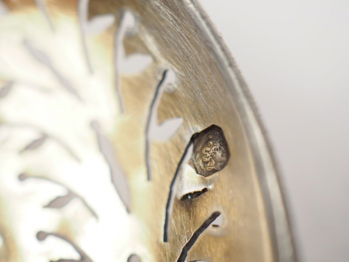 Lot comprenant :  - une louche et deux cuillères à crème en argent et 