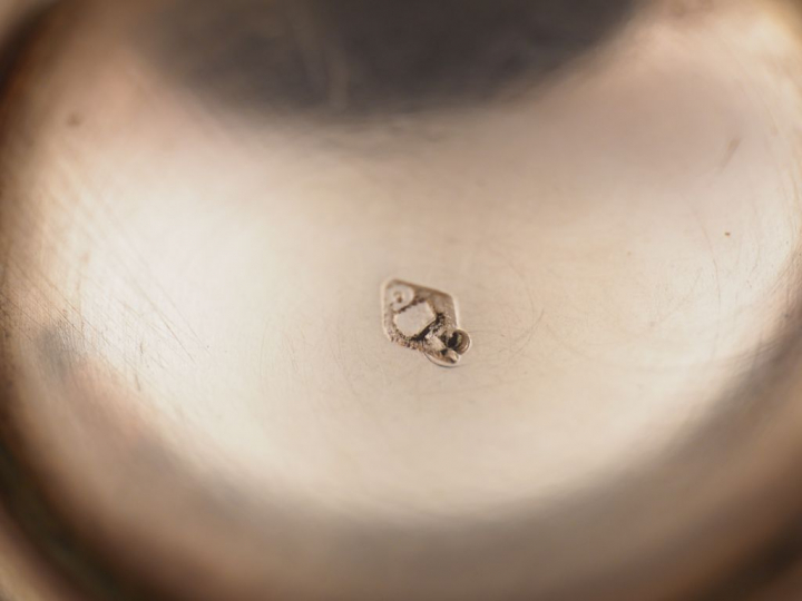 Timbale de forme tulipe en argent, poinçon Minerve, à décor de godrons