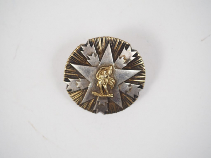 Diverses décorations dont portugaises, ordre de st Charles et réductio