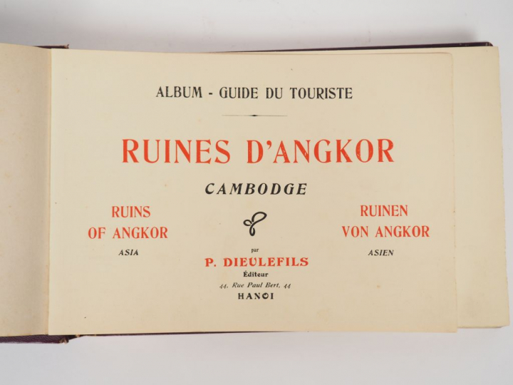 Guide de tourisme "Ruine d'Angkor". Ouvrage en français, anglais et al