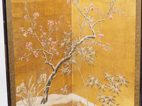 Paravent byobu à deux feuilles, à décor sur fond or d'une cerisier en 