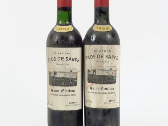 Vente aux enchères 2 BOUTEILLES CLOS DE SARPE ST EMILION - 1959 - BG/1 CAPS LEGER CORRODE