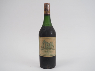 Vente aux enchères 1 BOUTELLE CHÂTEAU HAUT BRION 1er GCC GRAVES - 1972 - 5 CM/EF