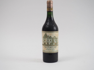 Vente aux enchères 1 BOUTEILLE CHÂTEAU HAUT BRION 1er GCC GRAVES - 1975 - 3 CM/EF
