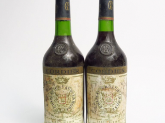 Vente aux enchères 2 BOUTEILLES CHÂTEAU GRUAUD LAROSE GCC ST JULIEN - 1978 - ELF
