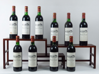 Vente aux enchères 10 BOUTEILLES CHÂTEAU PONTET CANET GCC PAUILLAC - 1981 - CBO - 3 LB/7 