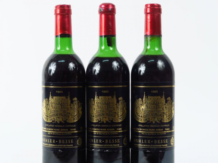 3 BOUTEILLES CHÂTEAU PALMER GCC MARGAUX - 1983 - 2 HEP/1 MEP/1 BOUCHON