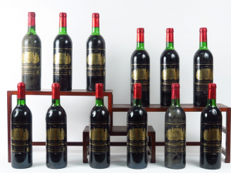 Vente aux enchères 12 BOUTEILLES CHÂTEAU PALMER GCC MARGAUX - 1983 - CBO - 1 BG-BOUCHON P