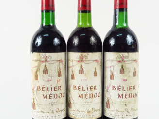 Vente aux enchères 3 BOUTEILLES BELIER MEDOC - 2 de 1979 1BG/1LB - 1 de 1980 HEP