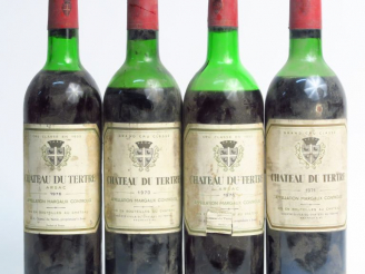 Vente aux enchères 4 BOUTEILLES CHÂTEAU DU TERTRE MARGAUX : 1 de 1970 BEP - 1 de 1971 BEP