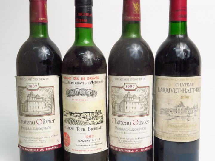 4 BOUTEILLES GRAVES : 2 CHÂTEAU OLIVIER GCC 1987 LB - 1 CHÂTEAU TOUR B