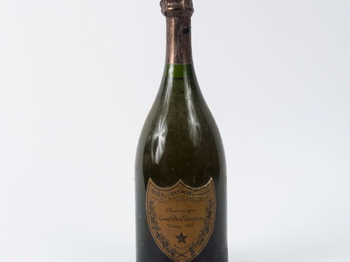 1 BOUTEILLE CHAMPAGNE DOM PERIGNON - 1969 - 1 CM SOUS LA COIFFE