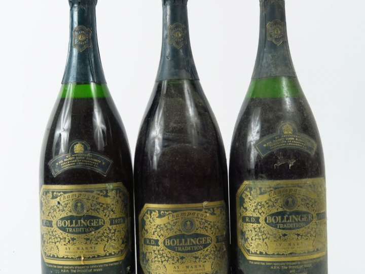 3 MAGNUMS CHAMPAGNE BOLLINGER R.D. - 1973 - 0,5 CM/2 CM/3,5 CM SOUS LA