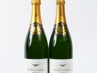 Vente aux enchères 2 BOUTEILLES CHAMPAGNE JACQUESSON 'PERFECTION' - COFFRET