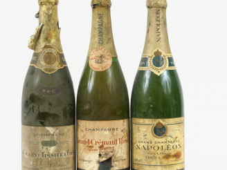 Vente aux enchères 3 BOUTEILLES CHAMPAGNE : 1 DIOGENE TISSIER SEC - 1 GRAND CHAMPAGNE NAP