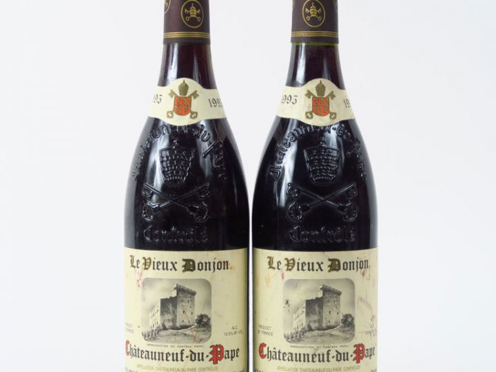 2 BOUTEILLES CHATEAUNEUF DU PAPE 'LE VIEUX DONJON' MICHEL LUCIEN - 199