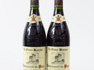 Vente aux enchères 2 BOUTEILLES CHATEAUNEUF DU PAPE 'LE VIEUX DONJON' MICHEL LUCIEN - 199