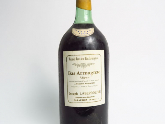 Vente aux enchères 1 POT (2,5 L) BAS ARMAGNAC DOMAINE D'ESCOUBES JOSEPH LABERDOLIVE - 190
