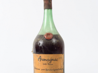 Vente aux enchères 1 POT ARMAGNAC 'VIEILLE RESERVE' MADER