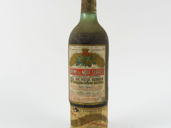 1 VIEILLE BOUTEILLE CREME DE NOIX B. SERRES