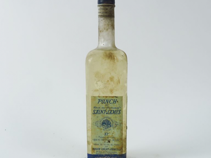 1 VIEILLE BOUTEILLE PUNCH AU RHUM DES PLANTATIONS SAINT JAMES 37°
