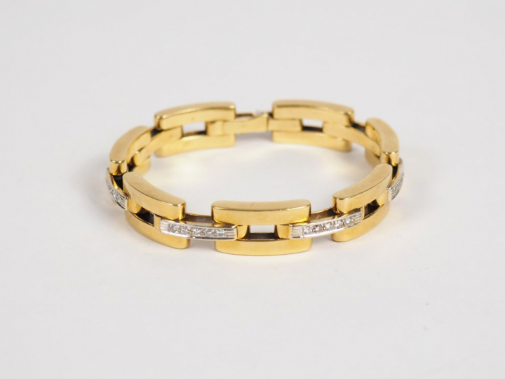 Bracelet articulé de style Art déco en or jaune et diamants, maille re
