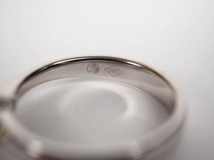 Bague en or blanc 14K ornée en son centre d'un diamant Light Brown-SI1