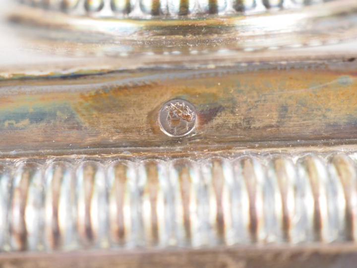 Paire de salerons en argent, poinçon Vieillard, à décor de godrons.  A