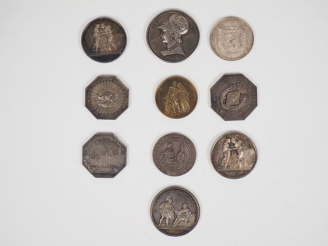 Vente aux enchères Ensemble de dix médailles en argent.  Poids. 203 g