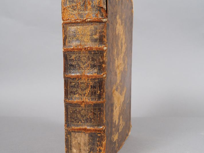 D'AVILER (C.A.). Cours d'Architecture, qui comprend les Ordres de Vign