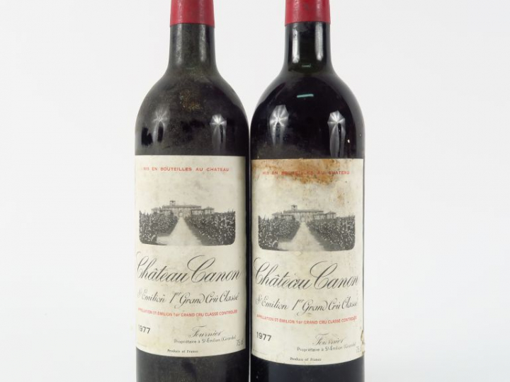 2 BOUTEILLES CHÂTEAU CANON 1er GCC ST EMILION - 1977 - LB/ET/1 CAPS L 