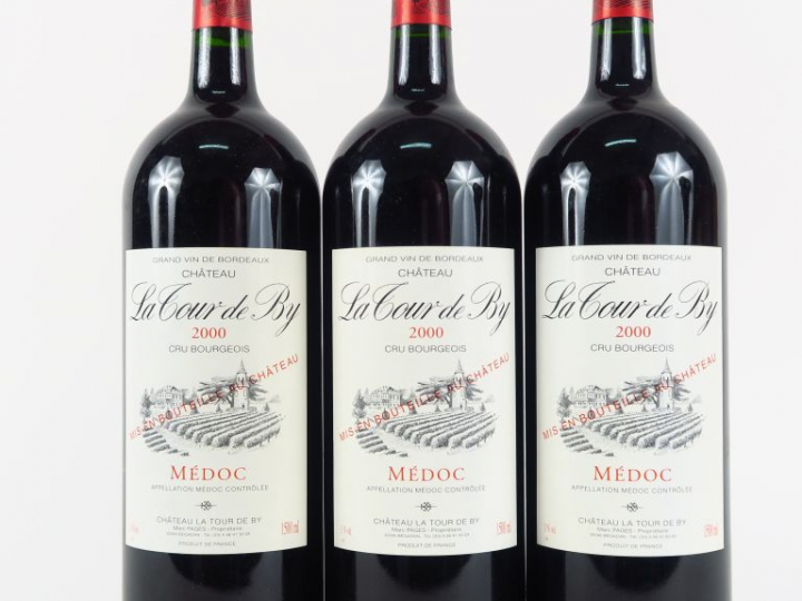 3 MAGNUMS CHÂTEAU LA TOUR DE BY CB MEDOC - 2000 - 1 EA