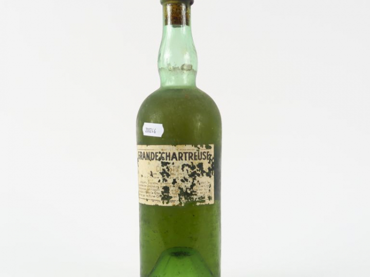 1 BOUTEILLE CHARTREUSE VERTE PERIODE 1941-1951