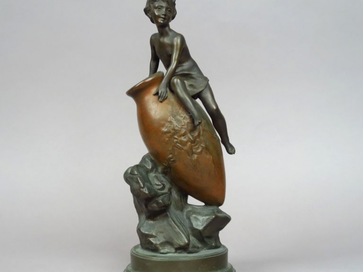 BOFILL. "La conquête" Sculpture en bronze polychrome.  Signé.  H. 32 c