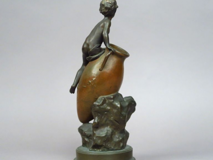 BOFILL. "La conquête" Sculpture en bronze polychrome.  Signé.  H. 32 c