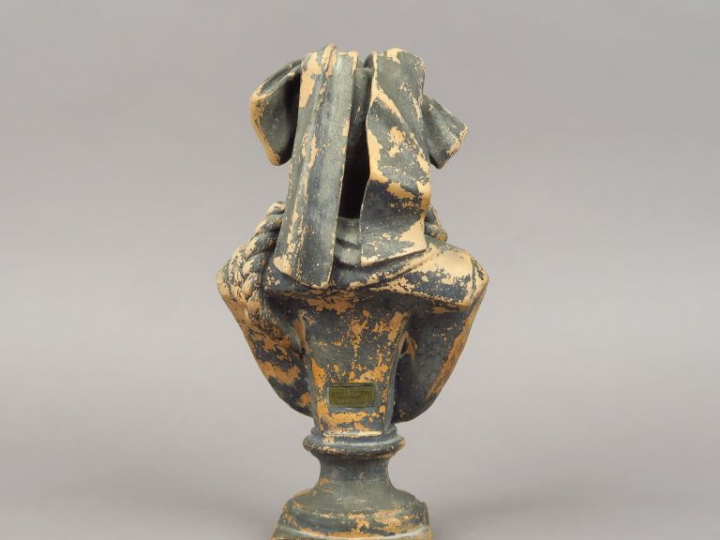 Ecole française XIXème "Alsace" Sujet en terre cuite.  Titré et daté 1