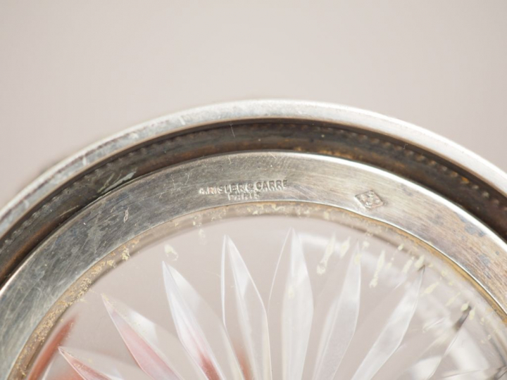 Sucrier en argent, poinçon Minerve, à décor ajouré de feuilles d'acant