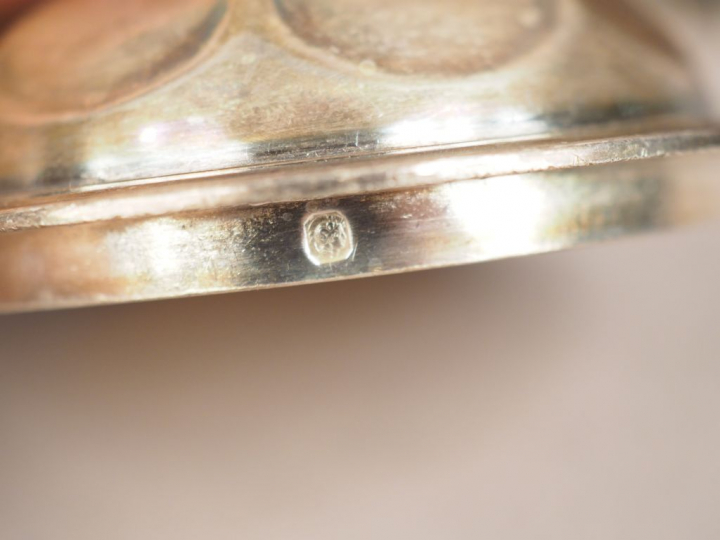 Sucrier à pans coupés en argent, poinçon Minerve. H. 12,5 cm Poids. 27