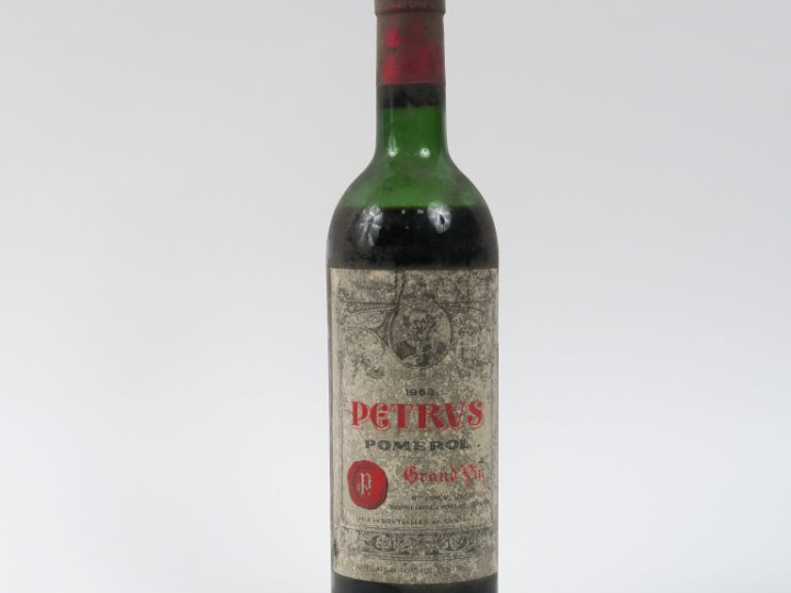 1 BOUTEILLE PETRUS POMEROL - 1963 - BEP/EA/CAPS CORRODEE